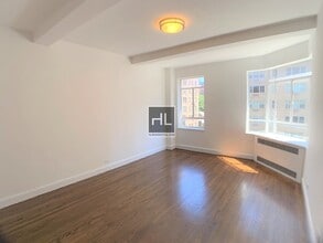 5 AVENUE in New York, NY - Building Photo - Building Photo