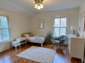 6124 Old Dominion Dr in McLean, VA - Building Photo - Building Photo