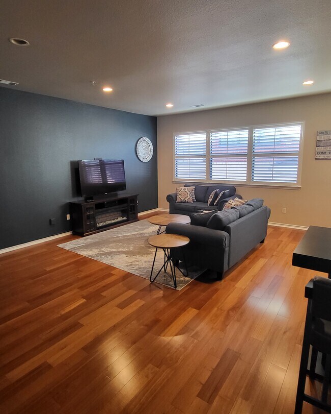 Unavailable Property at 1205 Beaconsfield Ln in Arlington, TX Listing