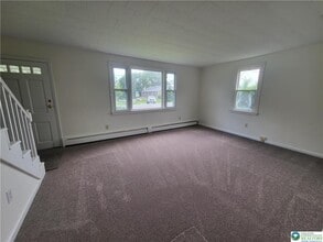 5498 Nor Bath Blvd in Northampton, PA - Building Photo - Building Photo