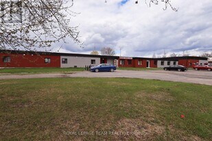 3880 7 Rd in South Dundas, ON - Building Photo