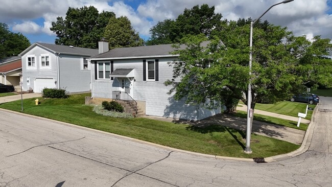 property at 371 Payson Cir