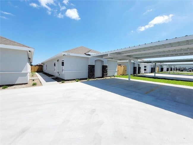 1723 Davenport St, Unit 4 in Weslaco, TX - Building Photo - Building Photo