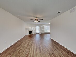 5755 Fawn Dr in Southaven, MS - Foto de edificio - Building Photo