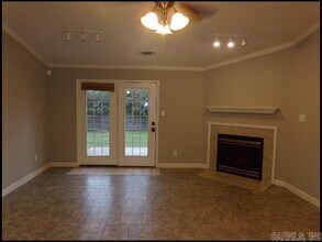713 Elkhart Loop in Bryant, AR - Building Photo - Building Photo