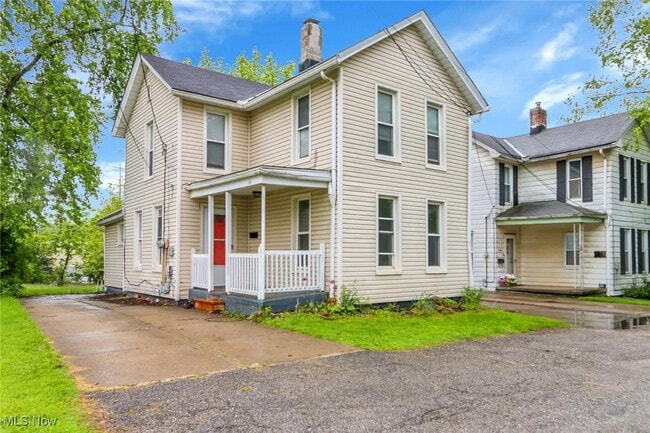 property at 16 Brown Ln