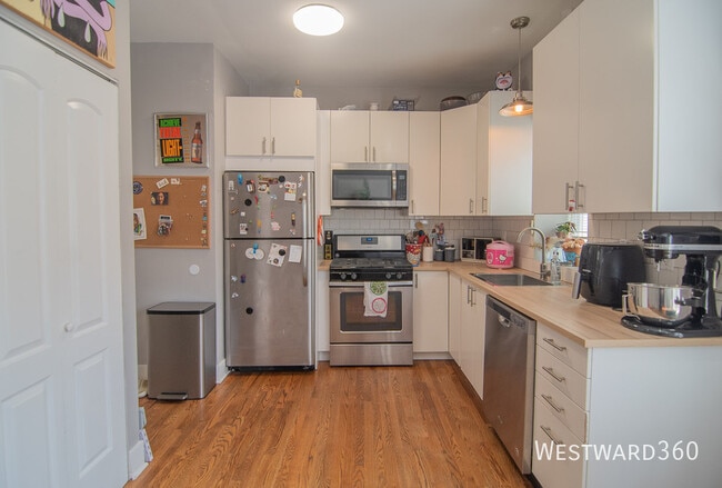 property at 4543 N Albany Ave