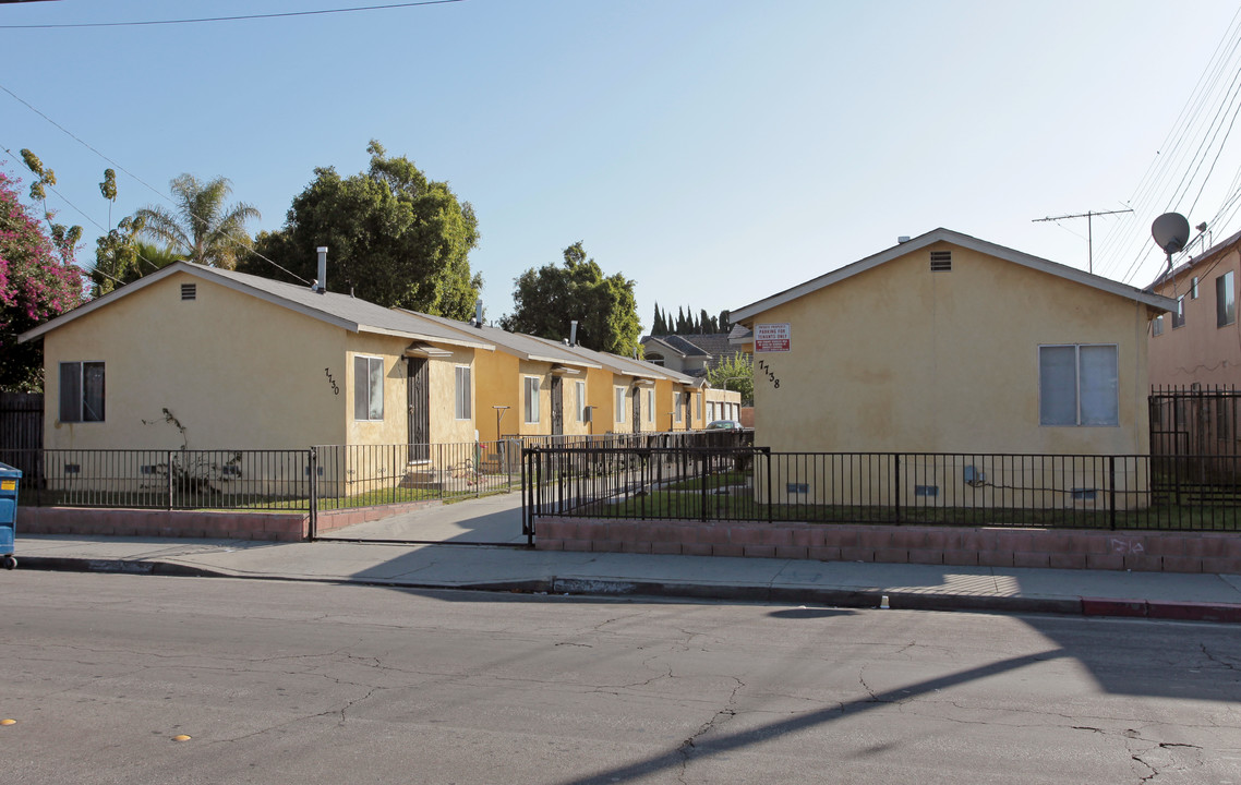 7730-7738 Wilcox Ave in Bell, CA - Foto de edificio