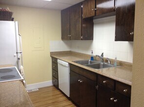 627 SW Center St in Pullman, WA - Foto de edificio - Building Photo