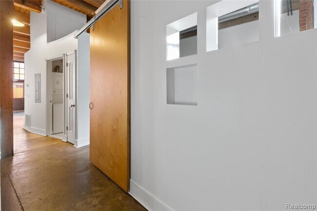 5766 Trumbull-Unit -110 in Detroit, MI - Building Photo - Building Photo