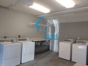 645 S Virginia St-Unit -Apt 11 in Reno, NV - Building Photo - Building Photo