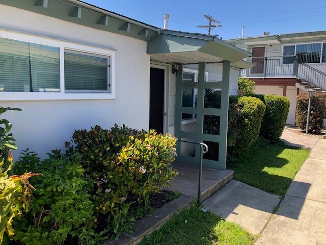 4524 1/2 35th St in San Diego, CA - Building Photo