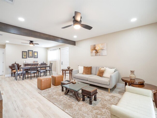 property at 8314 Bowling Green Dr