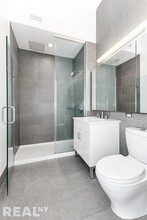 1 4th Pl-Unit -21D in Brooklyn, NY - Building Photo - Building Photo