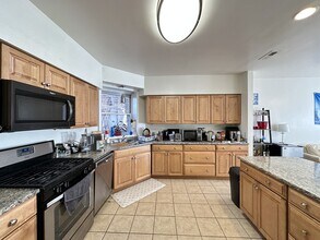 6711 N Sheridan Rd in Chicago, IL - Building Photo - Building Photo