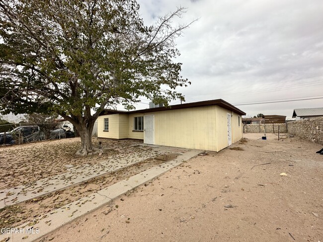 5005 Meade Ct in El Paso, TX - Foto de edificio - Building Photo