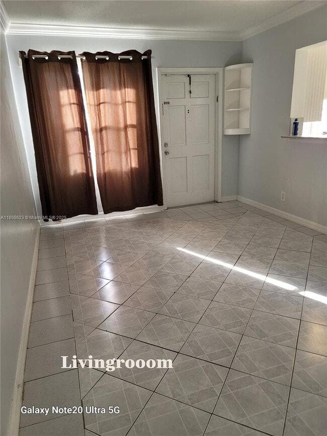 2219 Polk St in Hollywood, FL - Building Photo - Building Photo