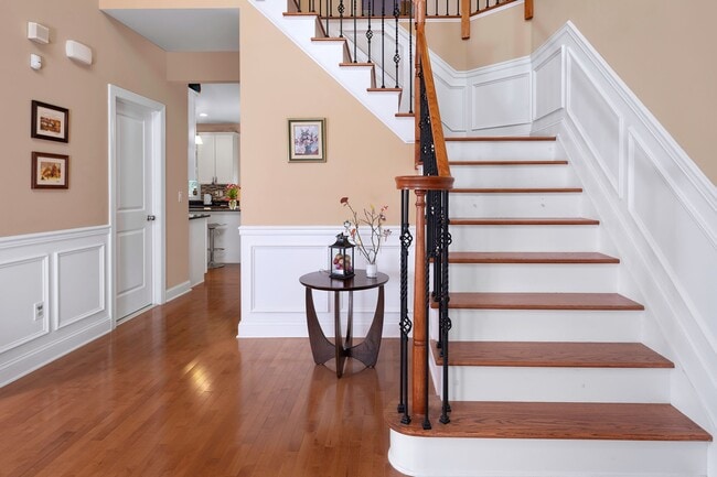 22 Liam Pl in Montgomery, NJ - Foto de edificio - Building Photo