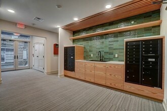 Flats on East Gay in Columbus, OH - Building Photo - Building Photo