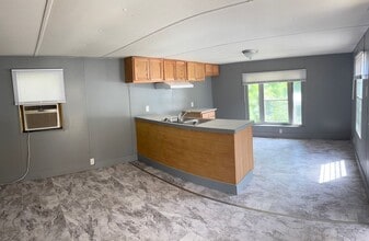 17 Park Ln Ave in Asheville, NC - Foto de edificio - Building Photo