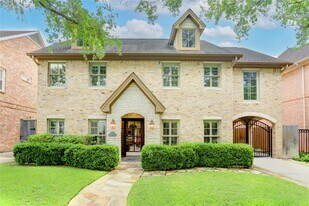 6341 Mercer St in Houston, TX - Building Photo