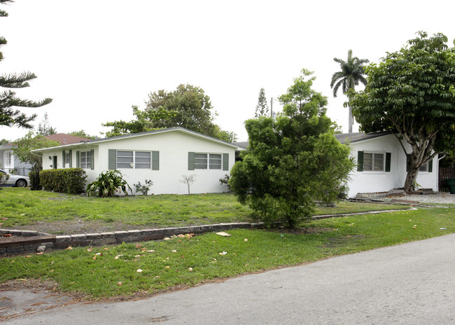 11810-11812 NE 14th Ave in Miami, FL - Building Photo - Building Photo