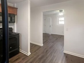 1002 Martin Luther King Jr Dr in Greensboro, NC - Building Photo - Building Photo