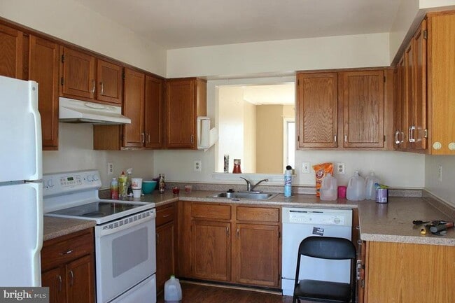 property at 10503 Oronoco Ln