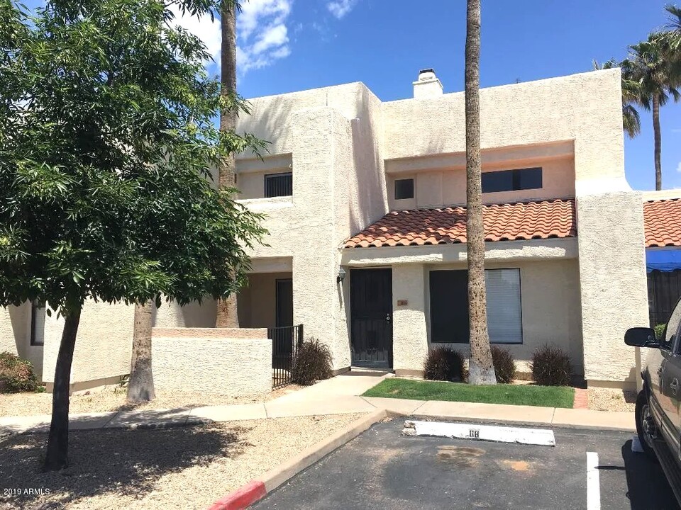 824 E Morningside Dr in Phoenix, AZ - Building Photo