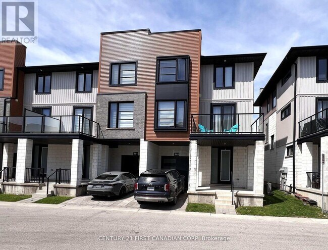 962 W Village Square in London, ON - Building Photo - Building Photo