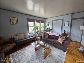 226 Fielding St in Ferndale, MI - Building Photo - Building Photo