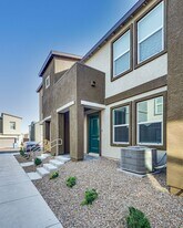 4826 Wine Rdg Ave in Las Vegas, NV - Building Photo