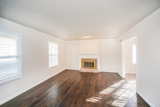 6145 Shadowfall Cove in Memphis, TN - Building Photo - Building Photo