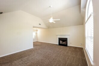 3765 Crowned Eagle Way in Douglasville, GA - Building Photo - Building Photo