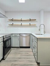 1000 S Mary St in Arlington, TX - Building Photo - Building Photo