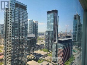 35-3135 Mariner Terrace in Toronto, ON - Building Photo - Building Photo