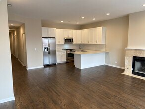 1837 W North Ave in Chicago, IL - Building Photo - Building Photo