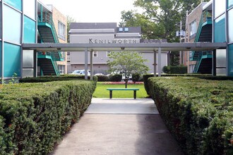 Kenilworth Apartments in Oak Park, IL - Building Photo - Building Photo