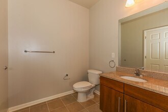 56 Brownstone Way in Englewood, NJ - Building Photo - Building Photo