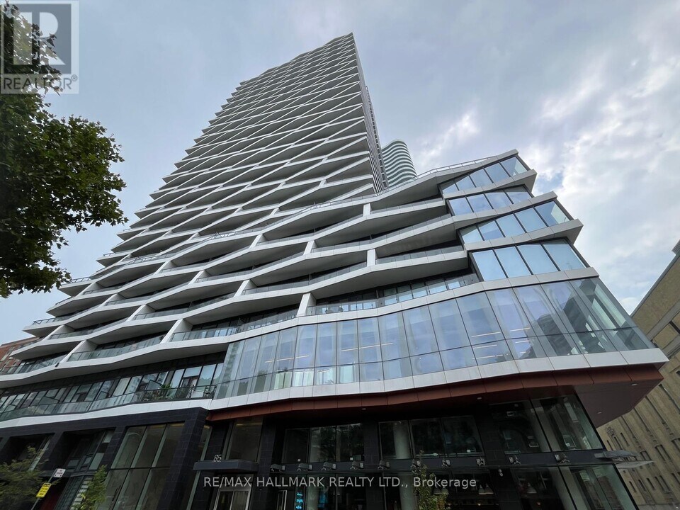 85-4085 Wood St in Toronto, ON - Building Photo