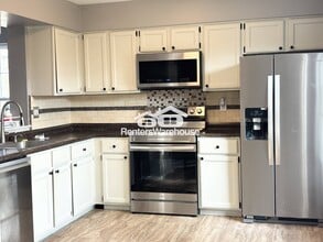 4651 Hallowed Stream in Ellicott City, MD - Building Photo - Building Photo