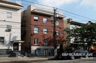 687 Summer Ave in Newark, NJ - Building Photo - Building Photo