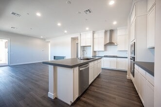 117 Royal Cascade Ave in Henderson, NV - Foto de edificio - Building Photo