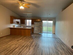 216 SE Heather Ln in Lawton, OK - Building Photo - Building Photo