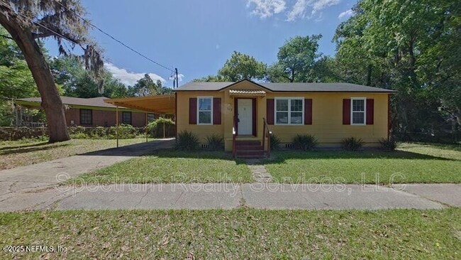 property at 1162 Lake Forest Blvd
