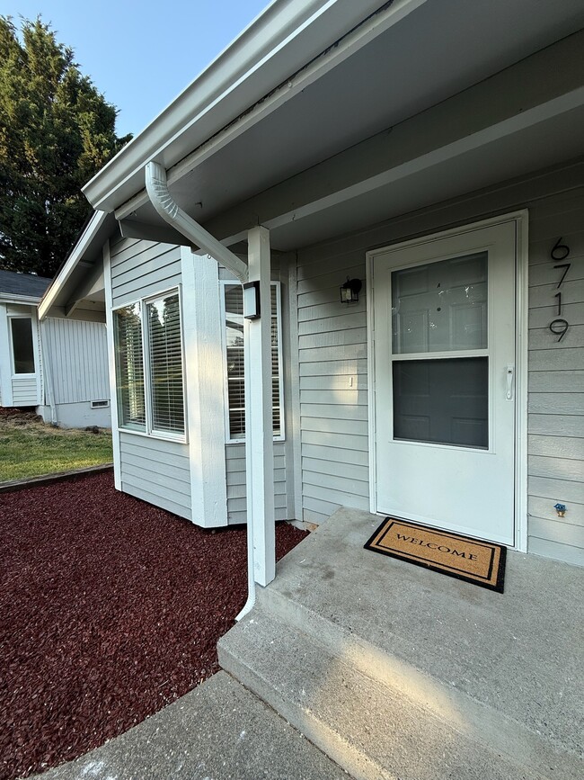 6719 S Monroe St, Unit 6719 S Monroe St Unit A