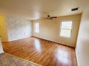 10 N 4th St in Stroudsburg, PA - Building Photo - Building Photo