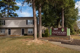 The Hills at Oakwood Apartment Homes in Chattanooga, TN - Building Photo - Building Photo