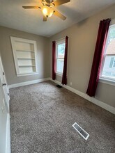 1401 W Elm St in Bloomington, IL - Building Photo - Building Photo