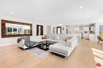 3866 Alta Mesa Dr in Los Angeles, CA - Building Photo - Building Photo